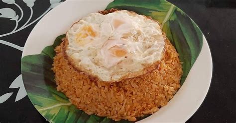 Resipi Nasi goreng biasa dan telur mata oleh hazwani_haziq - Cookpad