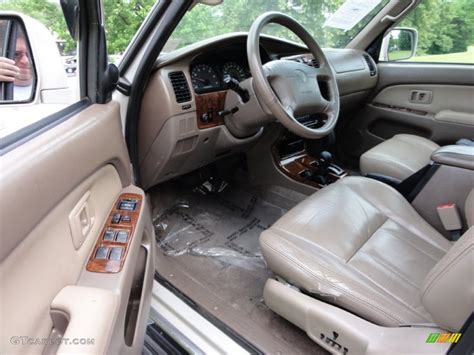 1999 Toyota 4Runner Limited 4x4 interior Photo #50710099 | GTCarLot.com