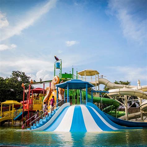 10 Thrilling And Exciting Adventure Water Parks In Delhi-NCR | LBB