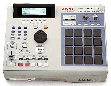 Akai MPC2000