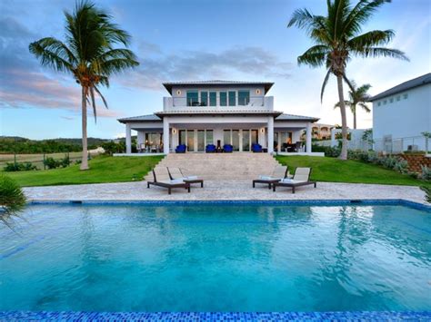 Luxury beachfront houses for sale in Puerto Diablo, Vieques, Puerto Rico | JamesEdition