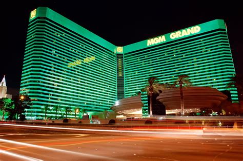 MGM Resorts gets OK to fully open 9 Las Vegas casinos