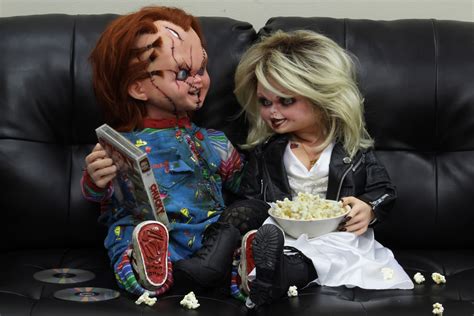 Bride of Chucky – 1:1 Replica – Life-Size Chucky – NECAOnline.com