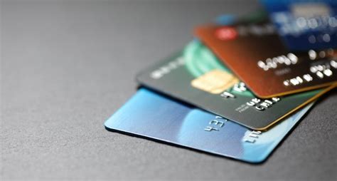 AU Small Finance Bank Introduces Customisable Credit Cards