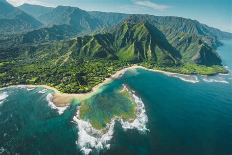 10 Best Waves and Surf Spots in Hawaii - My Wave Finder