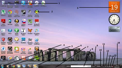 What are the differences between the Mac desktop and the PC desktop?