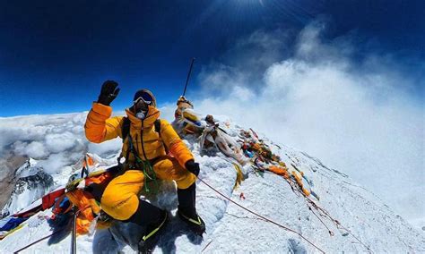 Mount Everest Deaths 2023- 17 Climbers Lost Their Lives