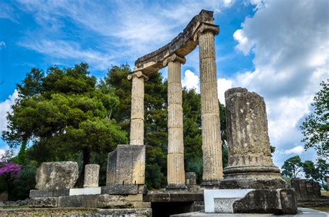 The Top 5 Archaeology Sites to Visit in Greece - SoFe Travel