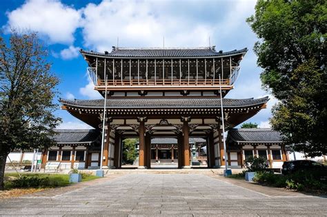 10 Famous Temples and Shrines in Kanazawa - Discover Kanazawa's Most Important Temples – Go Guides