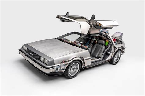 DeLorean DMC-12 time machine from the BACK TO THE FUTURE movies. | Back to the future, Delorean ...