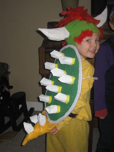 Tales of an EarthMama: How to make a Bowser costume