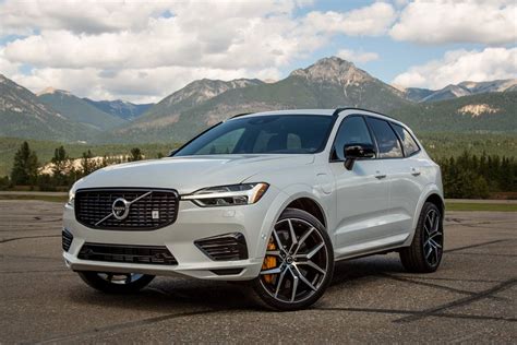 2020 Volvo XC60 T8 Polestar Engineered Review: Smooth, Not Sporty | Cars.com