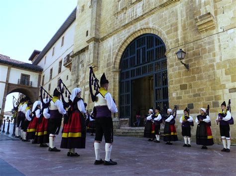 Northern Spain Tour - Local Culture & Traditions — Northern Spain Tour