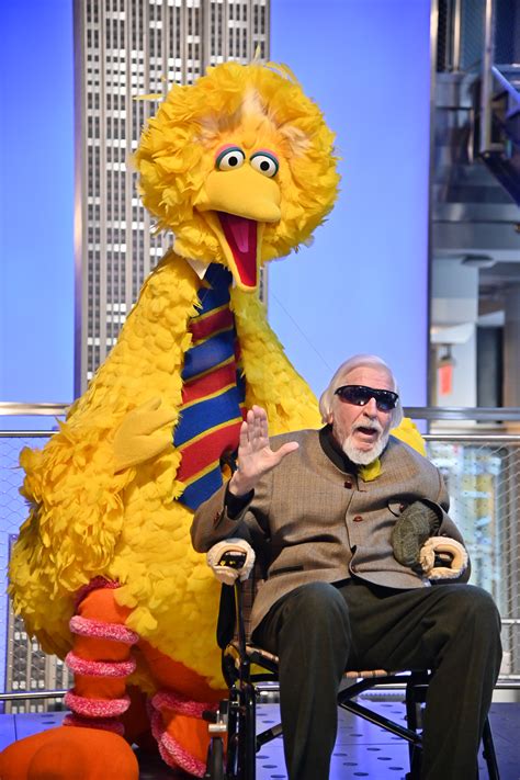 Original Big Bird Puppeteer Caroll Spinney Dies At Age 85 - CBS New York