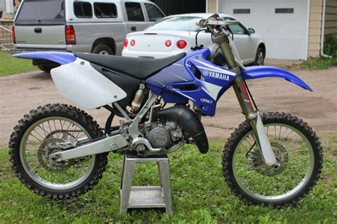 Yamaha YZ125 Review & Specs: Why It’s NOT Good For You - Motocross Hideout