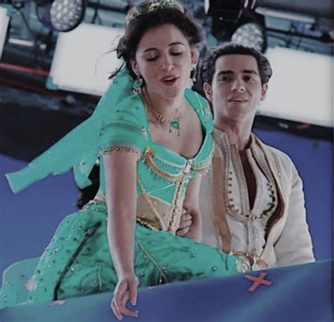 Mena Massoud And Naomi Scott on the set of Aladdin #aladdin | Aladdin disney movie, Aladdin ...