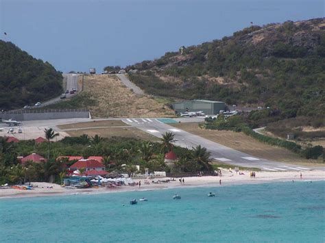 St Barts Airport runway