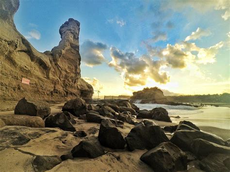 Pantai Klayar, Pacitan - Keindahan Wisata Hingga Menjadi Inspirasi Lagu