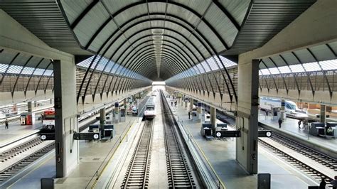 Using the main railway station in Seville | ShowMeTheJourney