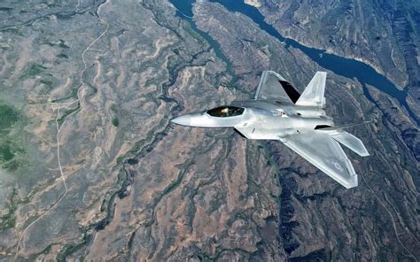 wallpaper: Lockheed Martin F-22 Raptor Wallpapers