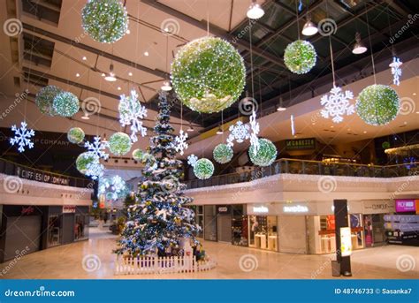 Christmas Decorations at Mall Editorial Stock Photo - Image of decorations, beautiful: 48746733