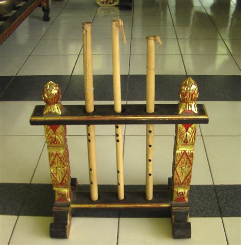 suling – The Gamelans of the Kraton Yogyakarta