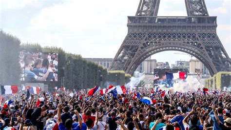 Tens of thousands of France fans celebrate World Cup at Champs-Elysees