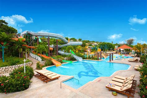 Best Kids' Clubs at All-Inclusive Resorts | Family Vacation Critic