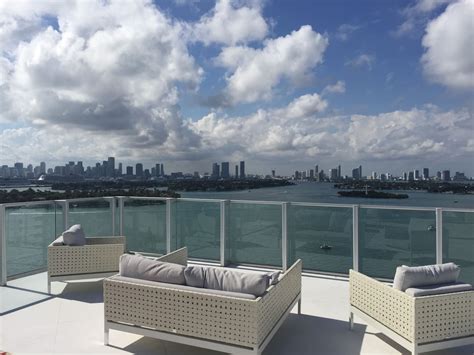 20 BEST Airbnbs in Miami (Unique Homes & Luxury Penthouses)