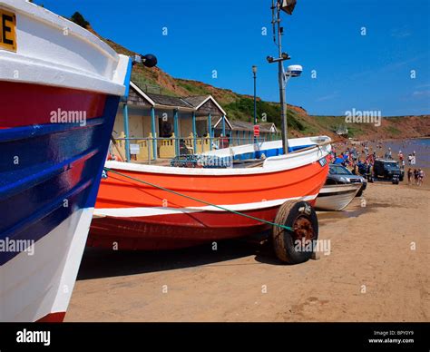 Coble Fishing Boats on Filey Coble Landing, Filey, East Yorkshire Coast, Northern England Stock ...