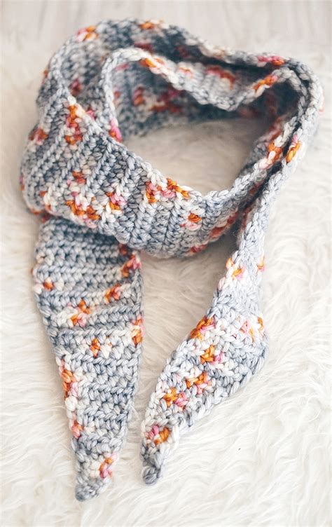 19 Stylish and Easy Crochet Scarf Patterns - Dabbles & Babbles