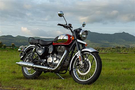 Royal Enfield Classic 350 Price, Images, Mileage & Reviews