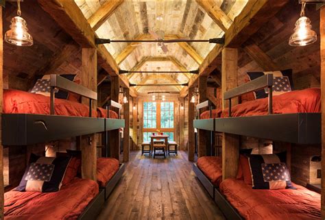 Bunk House with Rustic Interiors - Home Bunch Interior Design Ideas