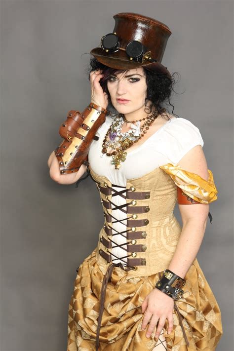 Steampunk Fashion Guide: Buttercream Steam