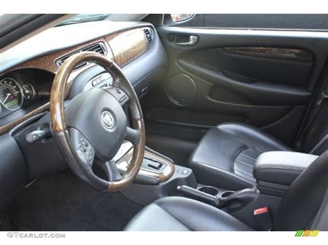 2006 Jaguar X-Type 3.0 Sport Wagon interior Photo #50018146 | GTCarLot.com