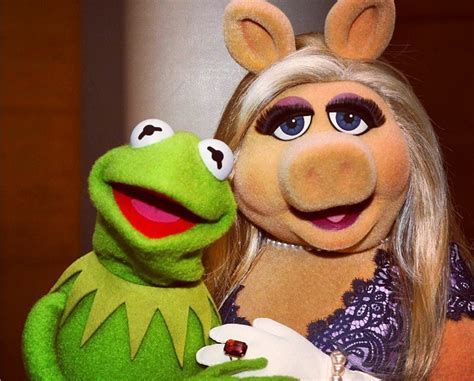 Kermit and Miss Piggy Breakup 2015: Josh Groban Becomes Part of Love ...