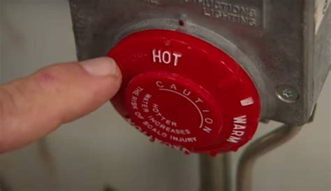 How to Set How Water Heater Temperature by Thermostat