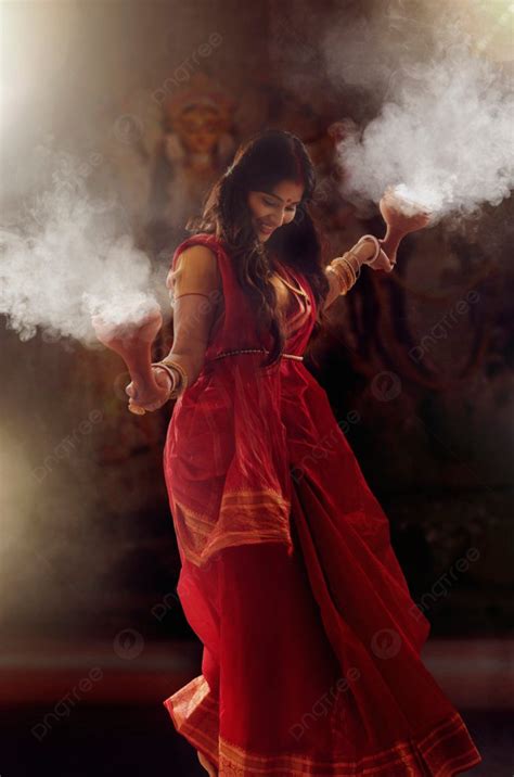 Bengali Married Women Performing Dhunuchi Dance On The Occasion Of Durga Puja Photo Background ...