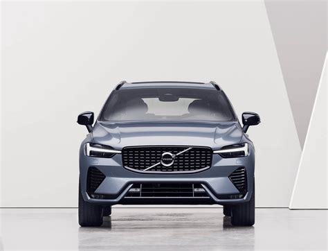 Volvo XC60 Vs. Audi Q5: Performance, Dimensions, Safety & More