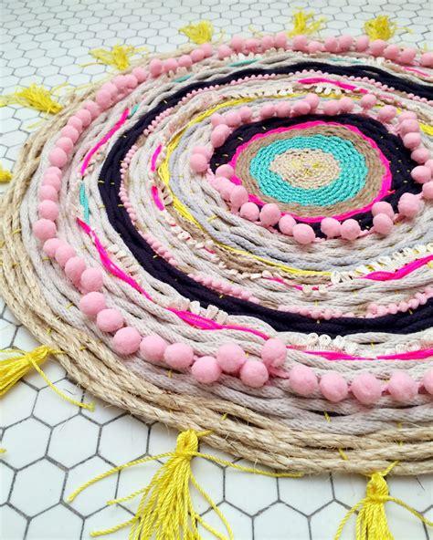 5 Gorgeous DIY Weaving Projects | Design Fixation