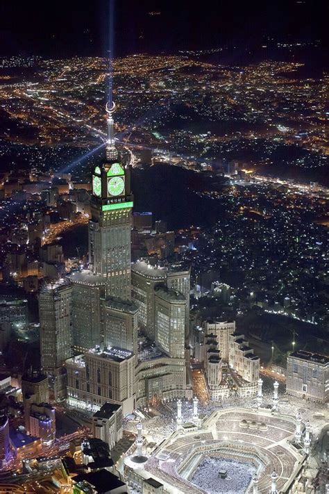 The Mecca Clock Tower - The Construction of the World's Largest Clock