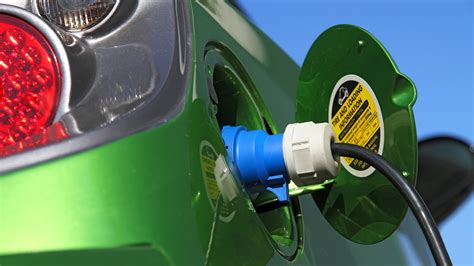 Are Electric Vehicles As Green As We Think? Rob Handfield Weighs In | Jenkins MBA