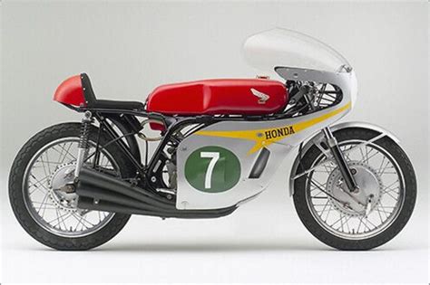 The Honda RC166 Was a Race-Winning Miniaturization Miracle