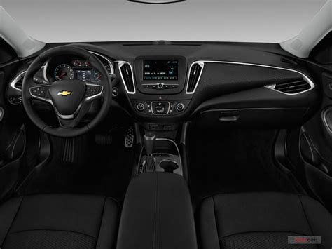 2016 Chevrolet Malibu: 126 Interior Photos | U.S. News