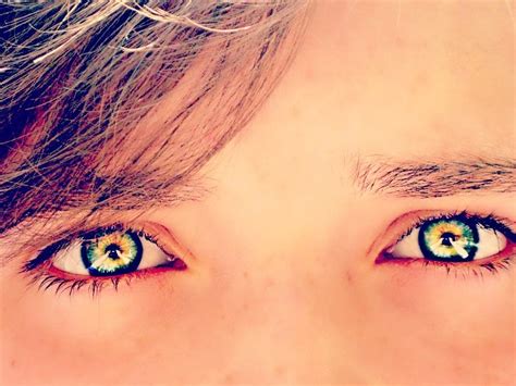 Central Heterochromia Iridis (I have this myself) | Pretty eyes ...