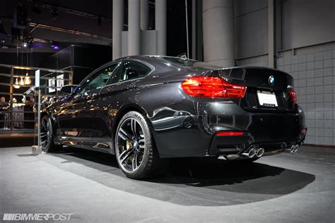 2014 NYIAS: BMW M4 (F82) in Black Sapphire Metallic