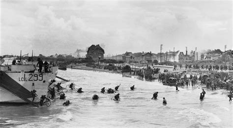 D-Day Footage of Juno Beach | VALOUR CANADA