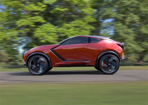 Nissan Preparing Electric Crossover Concept