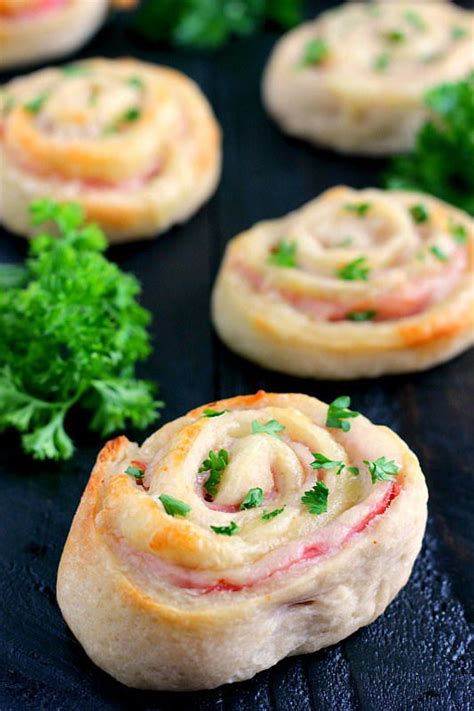 20-Minute Ham and Cheese Roll-Ups | FaveSouthernRecipes.com