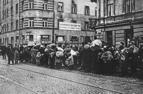 Jewish Ghettos Of The Holocaust, In 55 Heartbreaking Photos